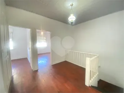Apartamento com 3 Quartos para alugar, 80m² no São João, Porto Alegre