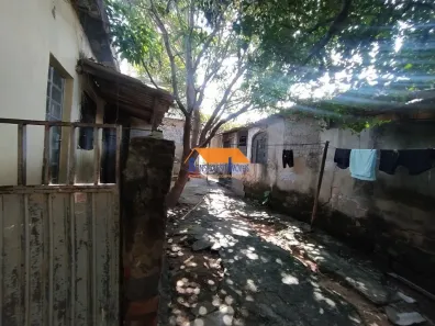 Lote/Terreno à venda, 200m² no Santa Cruz, Belo Horizonte