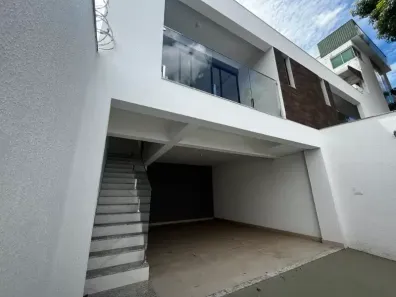 Casa com 3 Quartos à venda, 180m² no Santa Mônica, Belo Horizonte