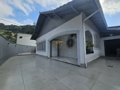 Casa com 3 Quartos à venda, 186m² no Meudon, Teresópolis