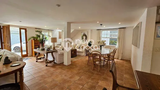 Casa com 5 Quartos à venda, 450m² no Barra da Tijuca, Rio de Janeiro