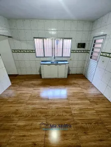 Casa com 2 Quartos para alugar, 42m² no Jardim Suína, Taboão da Serra