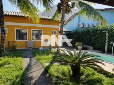 Casa de Condomínio com 2 Quartos à venda, 360m² no São José do Imbassaí, Maricá