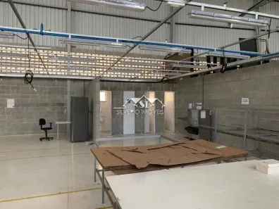 Galpão/Depósito/Armazém para alugar, 1600m² no Itaipava, Petrópolis