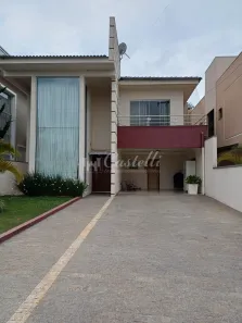 Casa com 3 Quartos para alugar, 280m² no Neves, Ponta Grossa