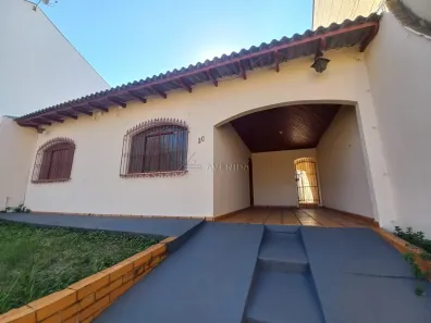 Casa com 3 Quartos para alugar, 100m² no Cláudia, Londrina