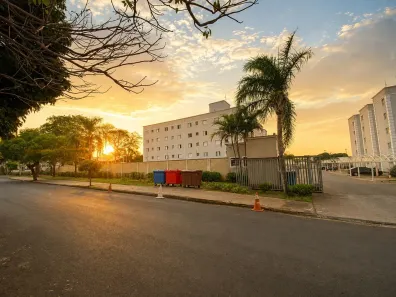 Apartamento com 2 Quartos para alugar, 43m² no Vila Izabel, São Carlos