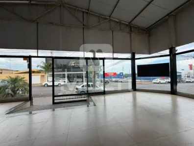 Ponto Comercial com 1 Quarto para alugar, 200m² no Brasil, Uberlândia