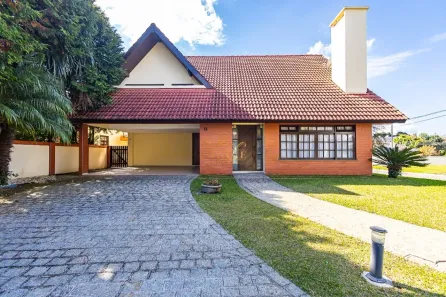 Casa de Condomínio com 3 Quartos à venda, 218m² no São Lourenço, Curitiba