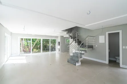 Casa de Condomínio com 4 Quartos para alugar, 300m² no Pedra Redonda, Porto Alegre