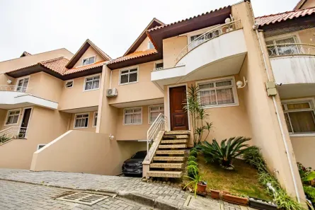 Casa de Condomínio com 3 Quartos à venda, 205m² no Pilarzinho, Curitiba