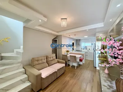 Sobrado com 2 Quartos à venda, 67m² no Bela Vista, Palhoça