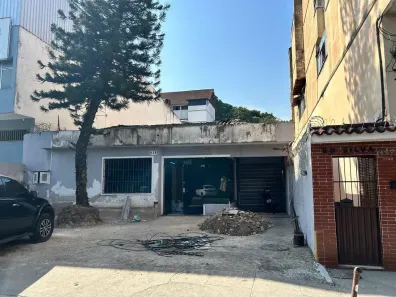 Prédio Comercial para alugar, 250m² no Pechincha, Rio de Janeiro