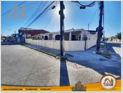 Casa com 4 Quartos à venda, 200m² no Montese, Fortaleza
