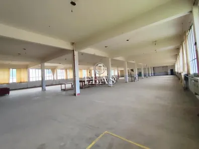 Galpão/Depósito/Armazém para alugar, 753m² no Mosela, Petrópolis