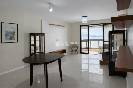 Apartamento com 3 Quartos para alugar, 133m² no Agronômica, Florianópolis