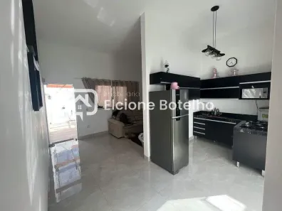 Casa com 2 Quartos à venda, 70m² no Laranjeiras, Uberlândia