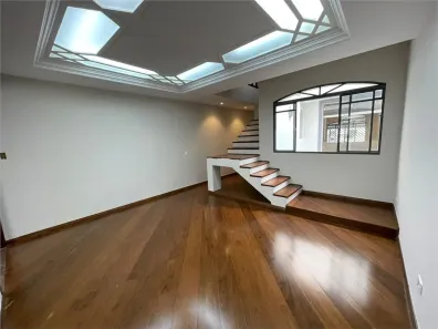 Sobrado com 3 Quartos à venda, 181m² no Vila Palmeiras, São Paulo