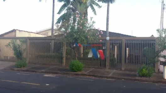 Casa com 3 Quartos à venda, 300m² no Parque Residencial Romano Calil, São José do Rio Preto
