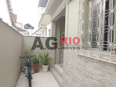 Casa com 4 Quartos à venda, 150m² no Vila Valqueire, Rio de Janeiro
