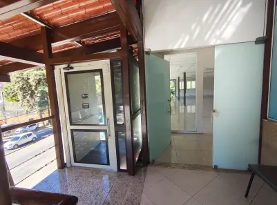 Sala Comercial para alugar, 120m² no Nogueira, Petrópolis