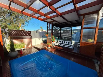 Sobrado com 2 Quartos à venda, 83m² no Centro, Palhoça