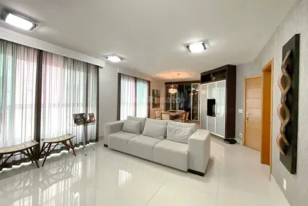 Apartamento com 3 Quartos para alugar, 130m² no Savassi, Belo Horizonte