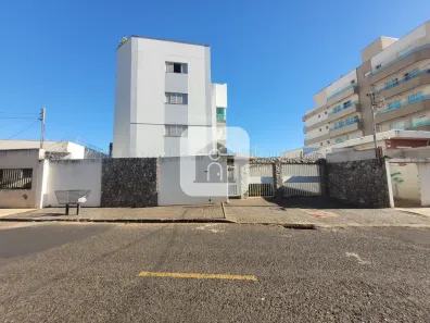Apartamento com 4 Quartos para alugar, 193m² no Nossa Senhora Aparecida, Uberlândia
