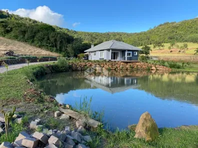 Fazenda/Sítio com 3 Quartos à venda, 56000m² no , Nova Petrópolis