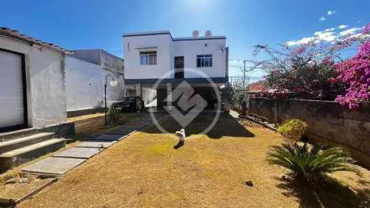 Casa com 3 Quartos à venda, 280m² no Célvia, Vespasiano