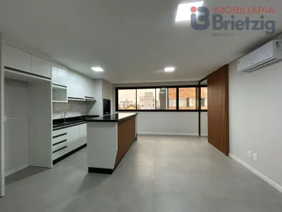 Apartamento com 2 Quartos para alugar, 70m² no Costa e Silva, Joinville