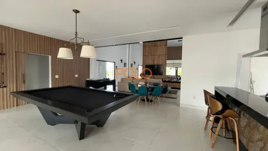 Casa com 3 Quartos para alugar, 290m² no Jardim Botânico, Uberlândia
