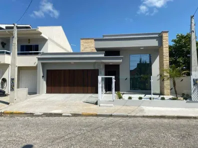Casa com 3 Quartos à venda, 182m² no Centro, Balneário Arroio do Silva