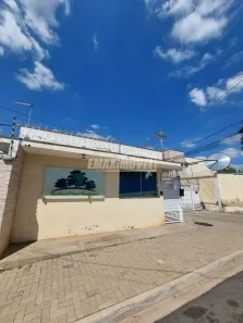Casa de Condomínio com 2 Quartos para alugar, 55m² no Caguassu, Sorocaba