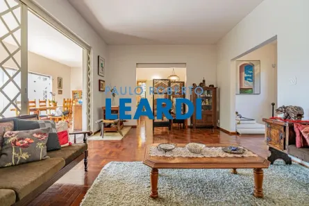 Casa com 4 Quartos à venda, 258m² no Sumaré, São Paulo