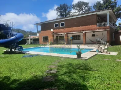 Sobrado com 4 Quartos à venda, 720m² no Guaiúba, Guarujá