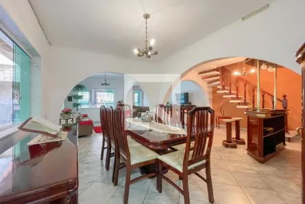 Casa com 3 Quartos à venda, 331m² no Bela Vista, Osasco