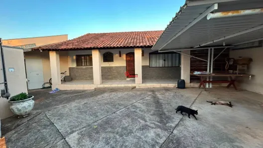 Casa com 3 Quartos à venda, 195m² no Jardim Laudissi, Santa Bárbara D'Oeste