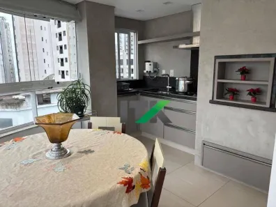 Apartamento com 3 Quartos para alugar, 106m² no Centro, Balneário Camboriú