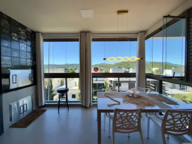 Apartamento com 2 Quartos à venda, 77m² no Jurerê Internacional, Florianópolis