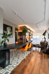 Apartamento com 2 Quartos à venda, 71m² no Independência, Porto Alegre