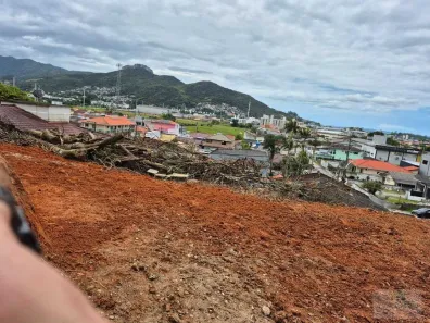 Lote/Terreno à venda, 352m² no Universitário, Biguaçu