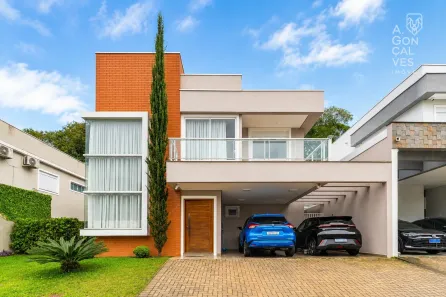 Casa de Condomínio com 3 Quartos à venda, 220m² no Butiatuvinha, Curitiba