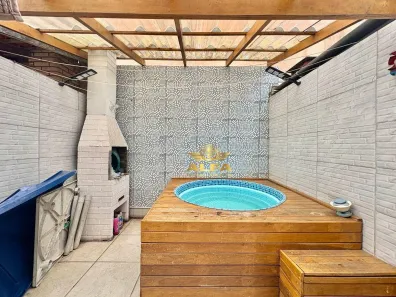 Sobrado com 3 Quartos à venda, 130m² no Jardim Las Palmas, Guarujá