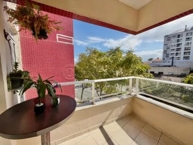 Apartamento com 2 Quartos à venda, 74m² no Capoeiras, Florianópolis