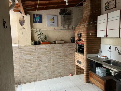 Sobrado com 3 Quartos à venda, 180m² no Vila Yara, Osasco