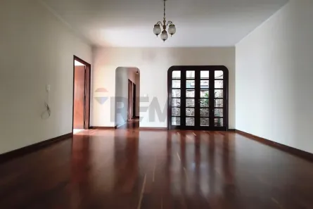 Casa com 4 Quartos à venda, 218m² no Jardim Soares, Itapira