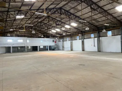 Galpão/Depósito/Armazém para alugar, 1400m² no Parque São Pedro, Itaquaquecetuba