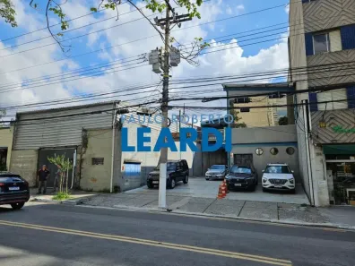 Galpão/Depósito/Armazém para venda ou aluguel, 580m² no Pinheiros, São Paulo