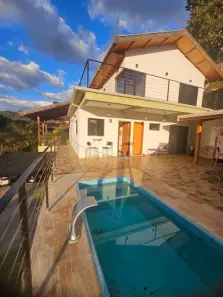 Sobrado com 2 Quartos à venda, 300m² no Santa C4uz, Santo Antônio do Pinhal